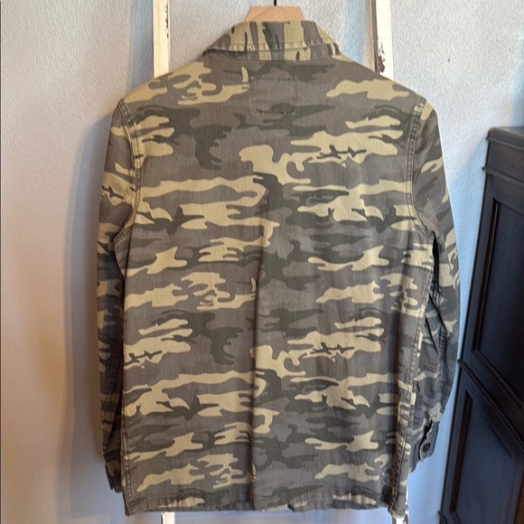 Sanctuary Women’s Camouflage Button-Up Jacket Size M - Picture 6 of 10